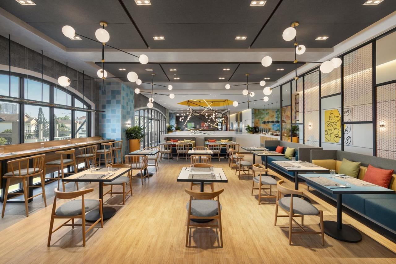 Hiive By Fusion Binh Duong - Vsip 1 Hotel Thuan An Exterior photo